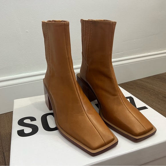 SCHUTZ Caramel Leather Booties 6.5 - Picture 2 of 9